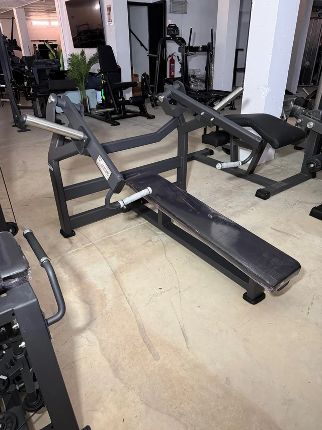 Press de pecho convergente