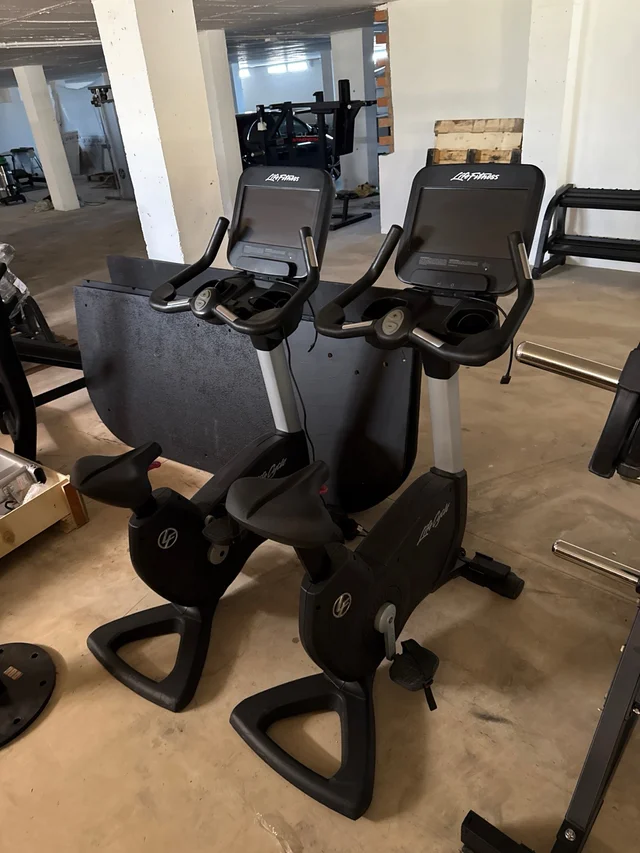 BICICLETA RECLINADA LIFE FITNESS DISCOVER SE