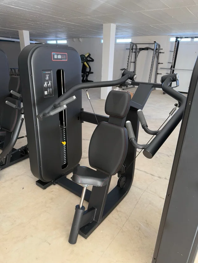 Press militar en maquina