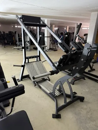 Sentadilla Jack Péndulo Pro Elite Series